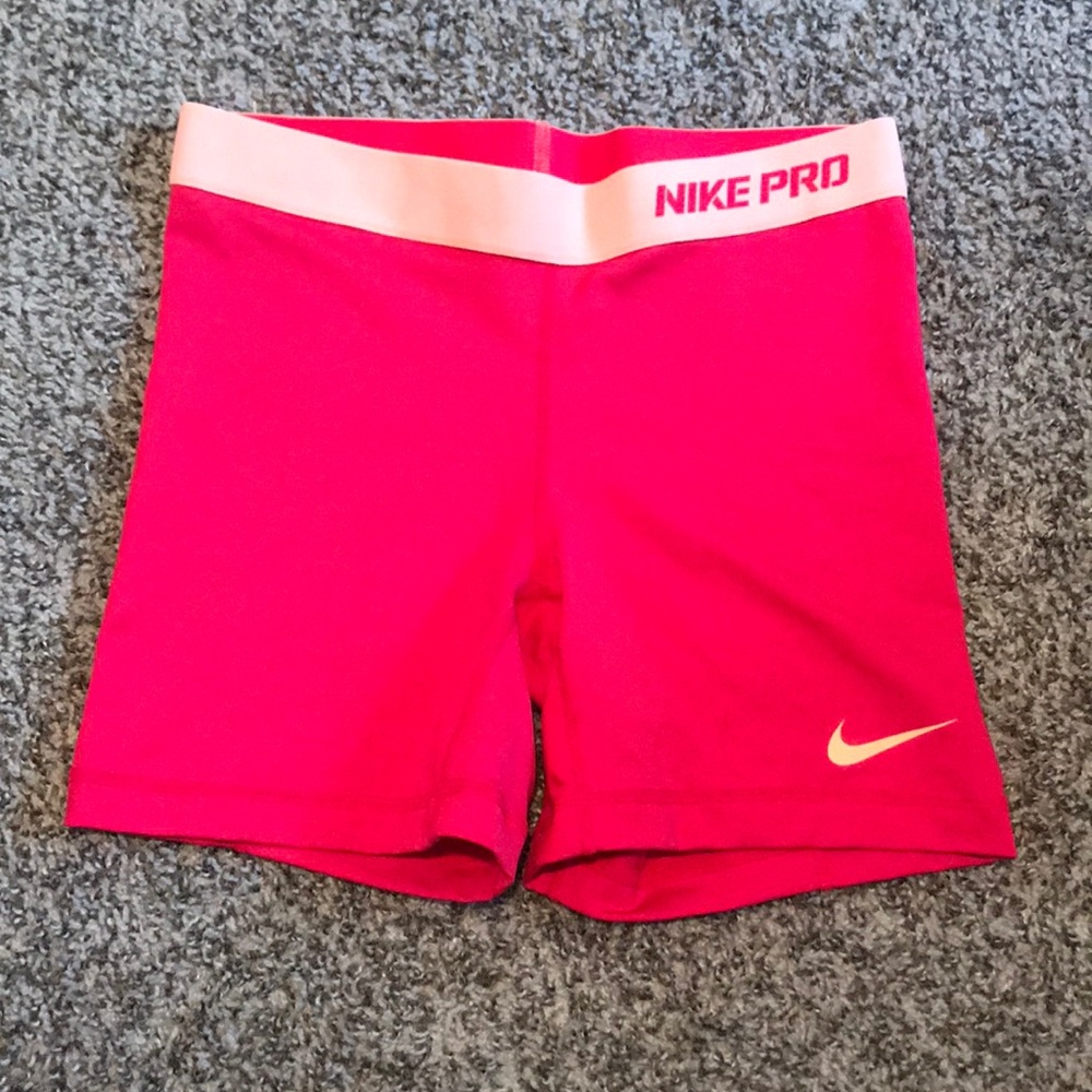 Nike pro women’s shorts